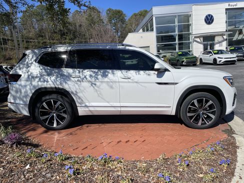 New 2026 Volkswagen Atlas SEL Premium R-Line AWD/4WD image 4