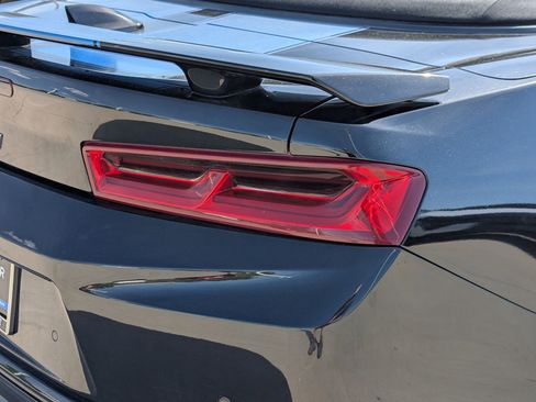 Used 2018 Chevrolet Camaro SS w/ LPO, Ground Effects Package RWD image 11