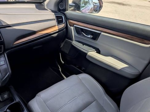 Used 2017 Honda CR-V Touring image 20
