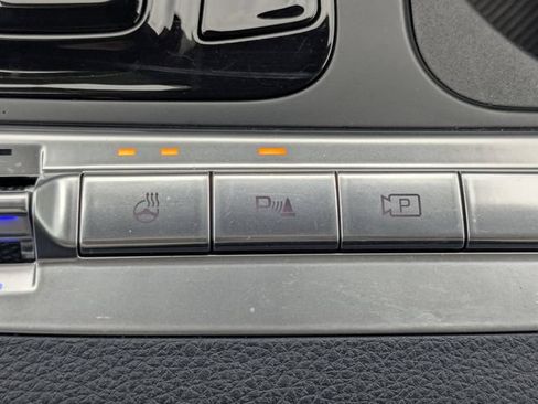 Certified 2025 Kia Carnival SX Prestige FWD image 41