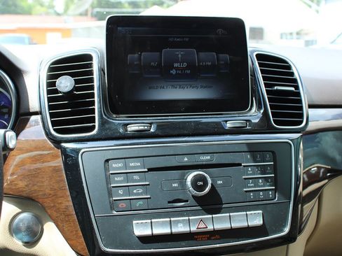 Used 2017 Mercedes-Benz GLE 350 image 13