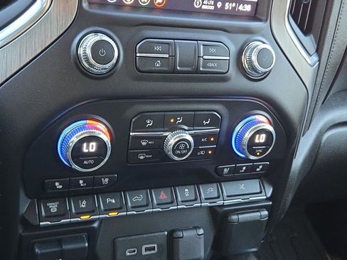 Used 2023 GMC Sierra 3500 Denali w/ Denali Ultimate Package image 34