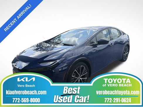 Used 2024 Toyota Prius XLE FWD image 1