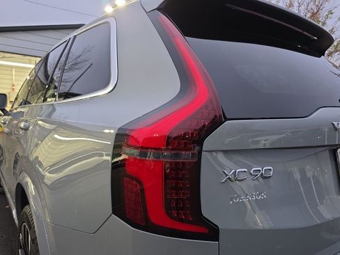 New 2026 Volvo XC90 B6 Ultra w/ Protection Package image 39