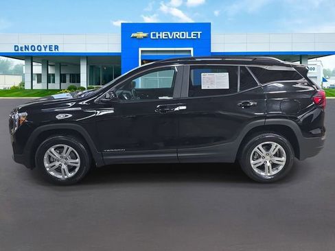 Used 2024 GMC Terrain SLE w/ Driver Convenience Package AWD/4WD image 6