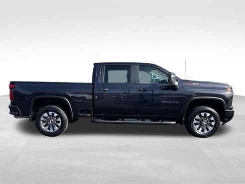 Used 2024 Chevrolet Silverado 2500 Custom w/ Custom Value Package AWD/4WD image 7