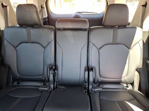 Used 2024 Honda Pilot EX-L image 13