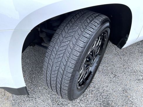 Used 2020 GMC Yukon Denali w/ Denali Ultimate Package image 24