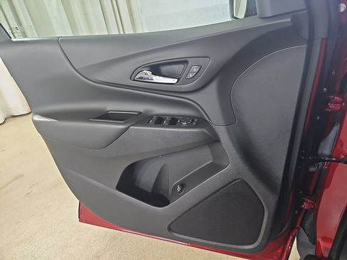 Certified 2024 Chevrolet Equinox LT w/ LPO, Floor Liner Package AWD/4WD image 33