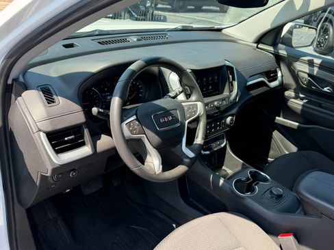 Certified 2023 GMC Terrain SLE FWD image 24