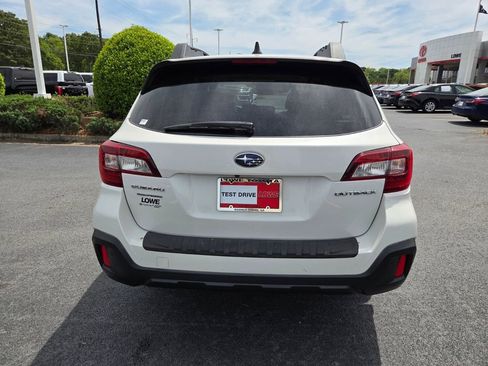 Used 2018 Subaru Outback 2.5i Limited image 10