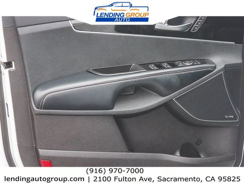 Used 2016 Kia Sorento SX image 19