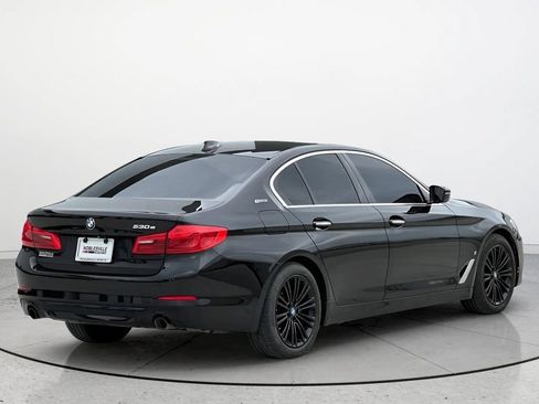 Used 2018 BMW 530e xDrive image 2