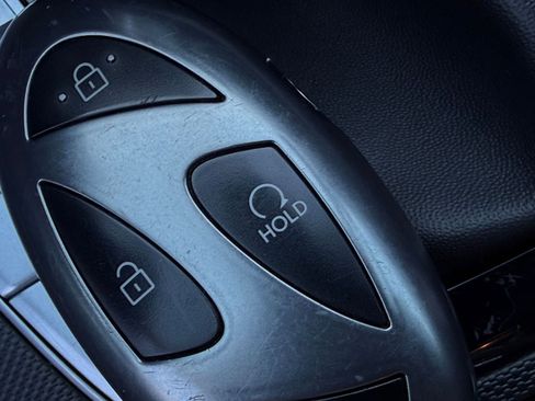 Used 2025 Hyundai Elantra SEL image 24