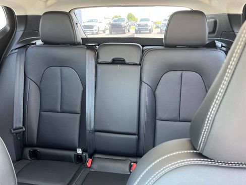 Used 2025 Volvo XC40 B5 Plus AWD/4WD image 13