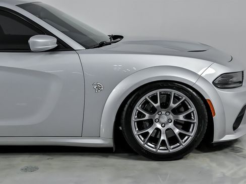 Used 2020 Dodge Charger SRT Hellcat w/ Navigation & Travel Group image 14