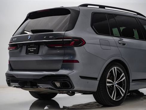 Used 2023 BMW X7 xDrive40i w/ Executive Package AWD/4WD image 12