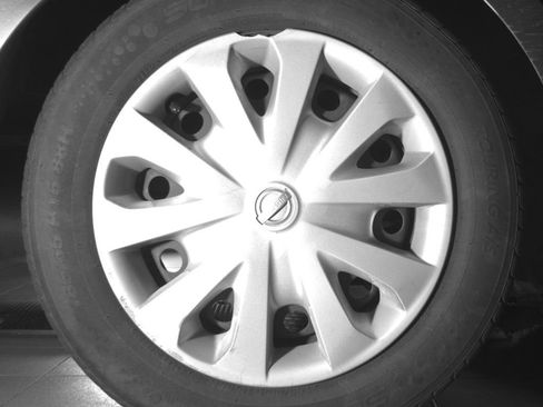 Used 2017 Nissan Versa SV FWD image 15