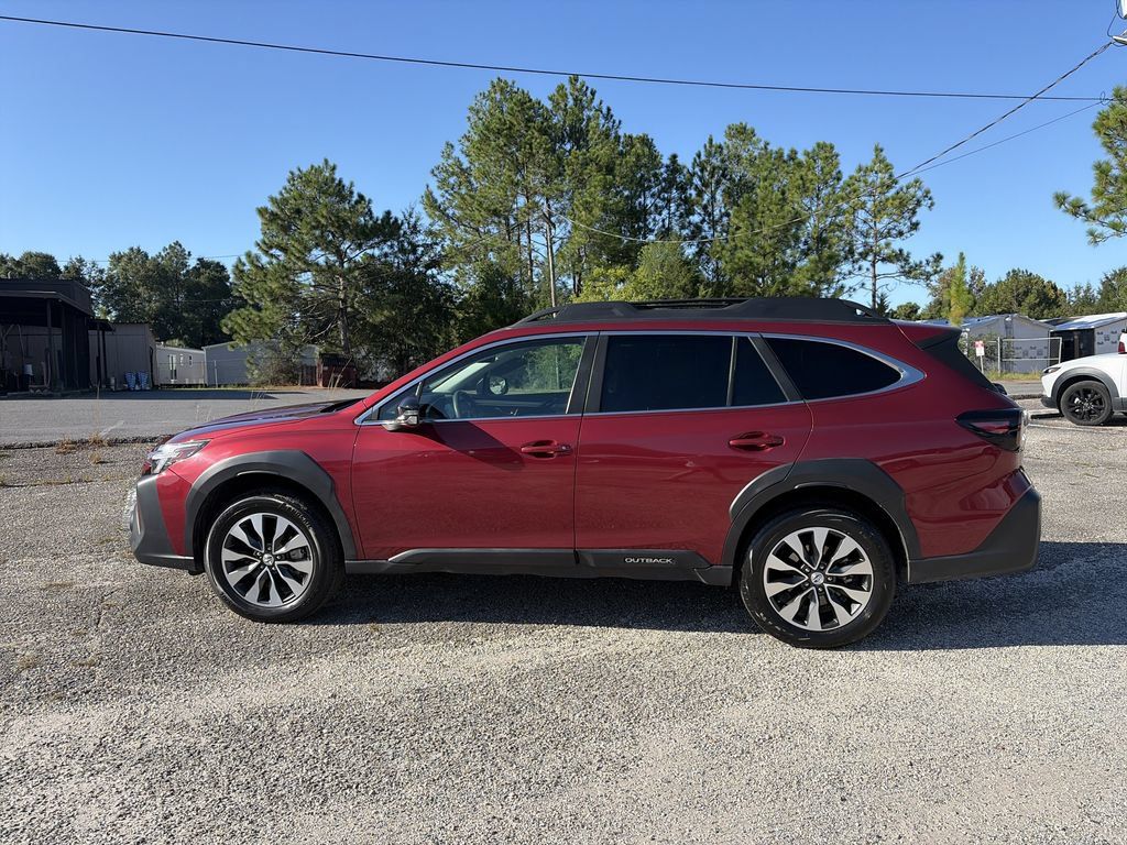 Used 2023 Subaru Outback Limited AWD/4WD image 3