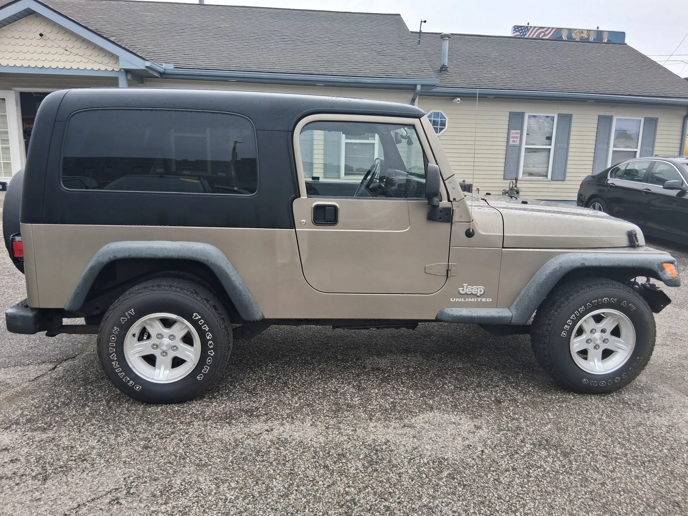 Used 2004 Jeep Wrangler 4WD image 8