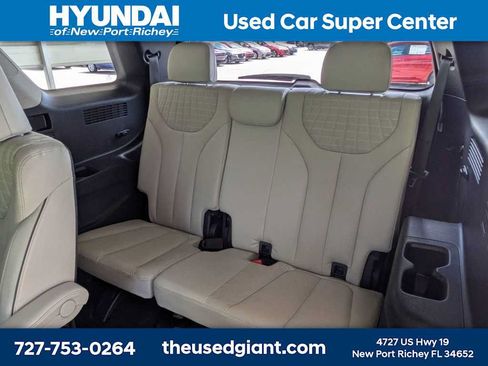 Certified 2023 Hyundai Palisade Limited FWD image 16