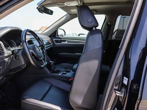 Used 2019 Volkswagen Atlas SE w/ Panoramic Sunroof Package AWD/4WD image 16