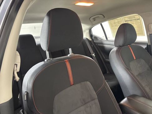 Used 2024 Nissan Sentra SR FWD image 33