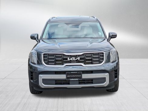 Certified 2023 Kia Telluride S w/ S Sunroof Package AWD/4WD image 2