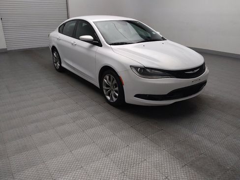 Used 2015 Chrysler 200 S w/ Comfort Group FWD image 13