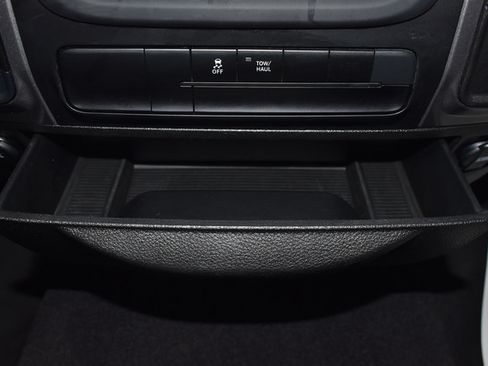 Certified 2024 RAM 1500 Classic SLT AWD/4WD image 18