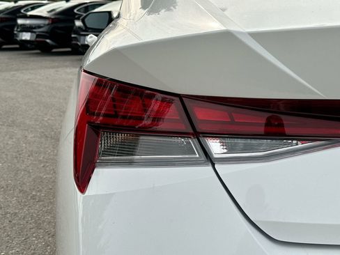 New 2025 Hyundai Elantra Limited image 7