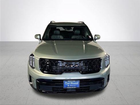 Used 2025 Kia Telluride AWD image 3
