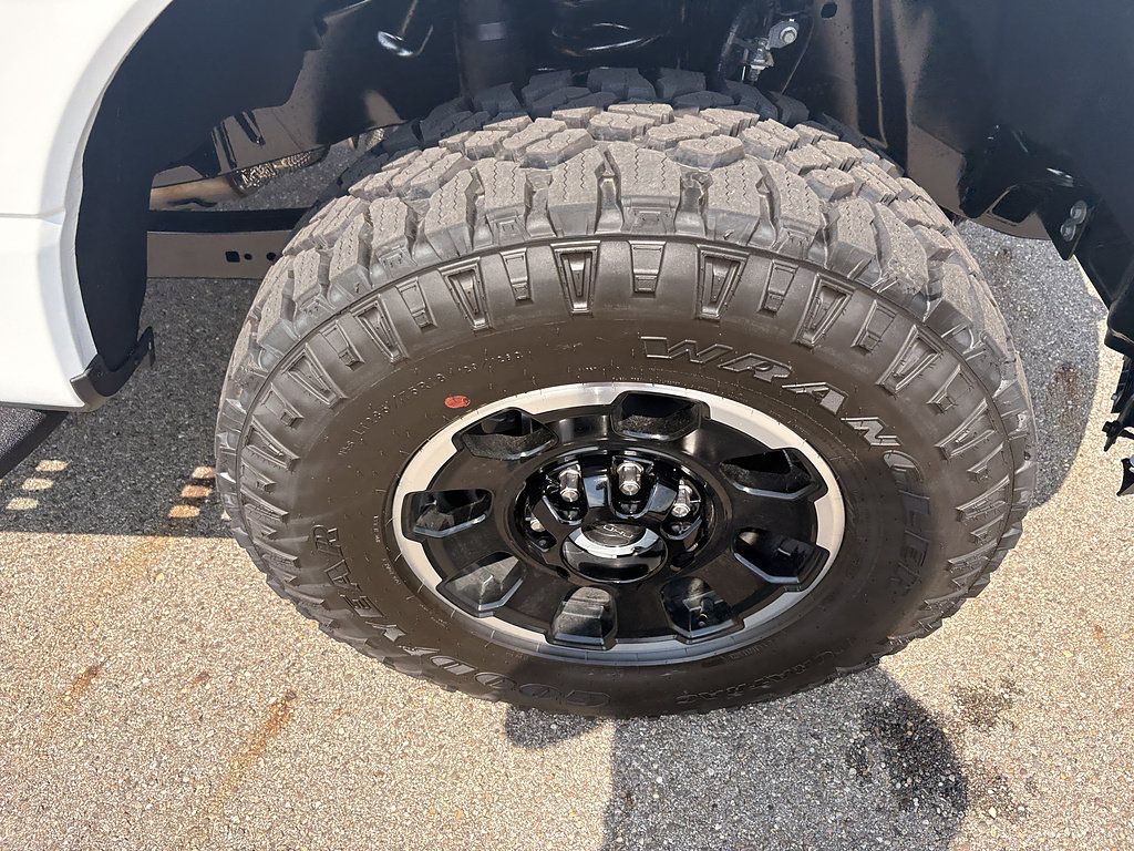New 2027 Ford F250 XL w/ Tremor Off-Road Package AWD/4WD image 12