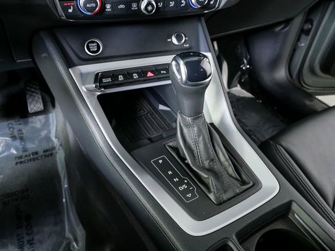 Used 2024 Audi Q3 2.0T Premium w/ Convenience Package image 16