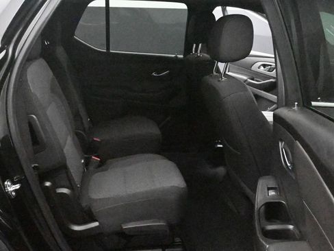 Used 2023 Chevrolet Traverse LT AWD/4WD image 12