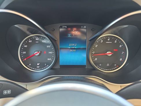 Used 2022 Mercedes-Benz GLC 300 image 23