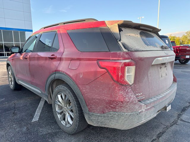 Used 2020 Ford Explorer XLT w/ Equipment Group 202A AWD/4WD image 4