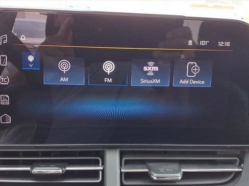 Used 2025 Chevrolet Trax LT image 5