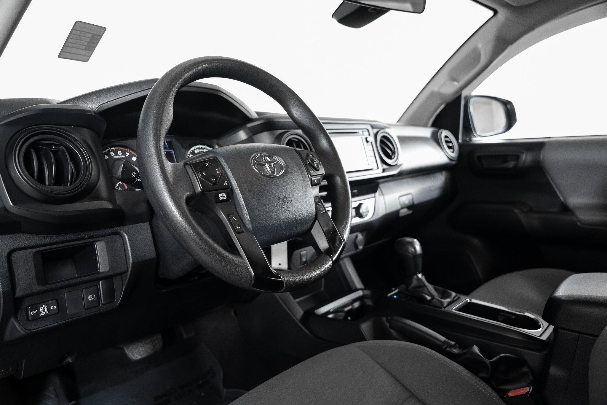 Used 2019 Toyota Tacoma SR w/ SR Convenience Package RWD image 28