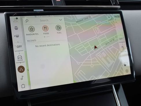 New 2026 Land Rover Range Rover Velar Dynamic SE image 18