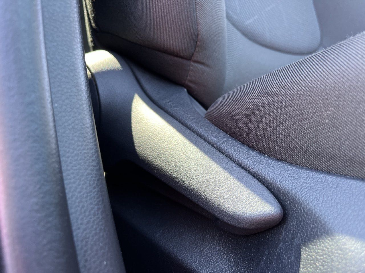 Used 2025 Toyota RAV4 XLE AWD/4WD image 26