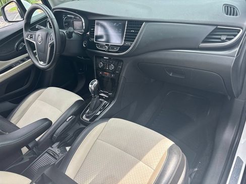 Used 2018 Buick Encore Preferred FWD image 29