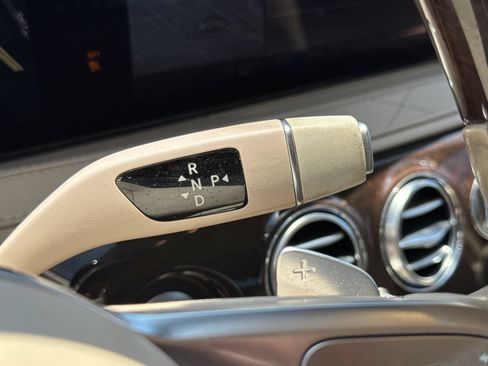 Used 2019 Mercedes-Benz S 560 Sedan image 15