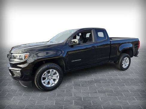 Used 2022 Chevrolet Colorado LT w/ Fleet Safety Package image 3