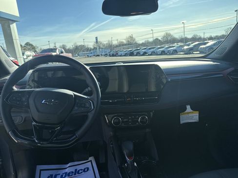 New 2025 Chevrolet TrailBlazer RS w/ Convenience Package image 10