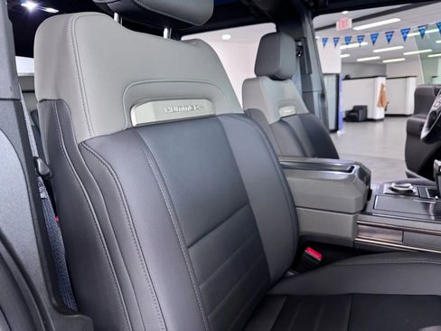 Used 2024 GMC Hummer EV 2X w/ LPO, Illumination Package image 13