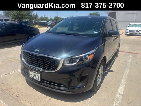 Used 2016 Kia Sedona LX w/ Option Group 020 FWD image 1