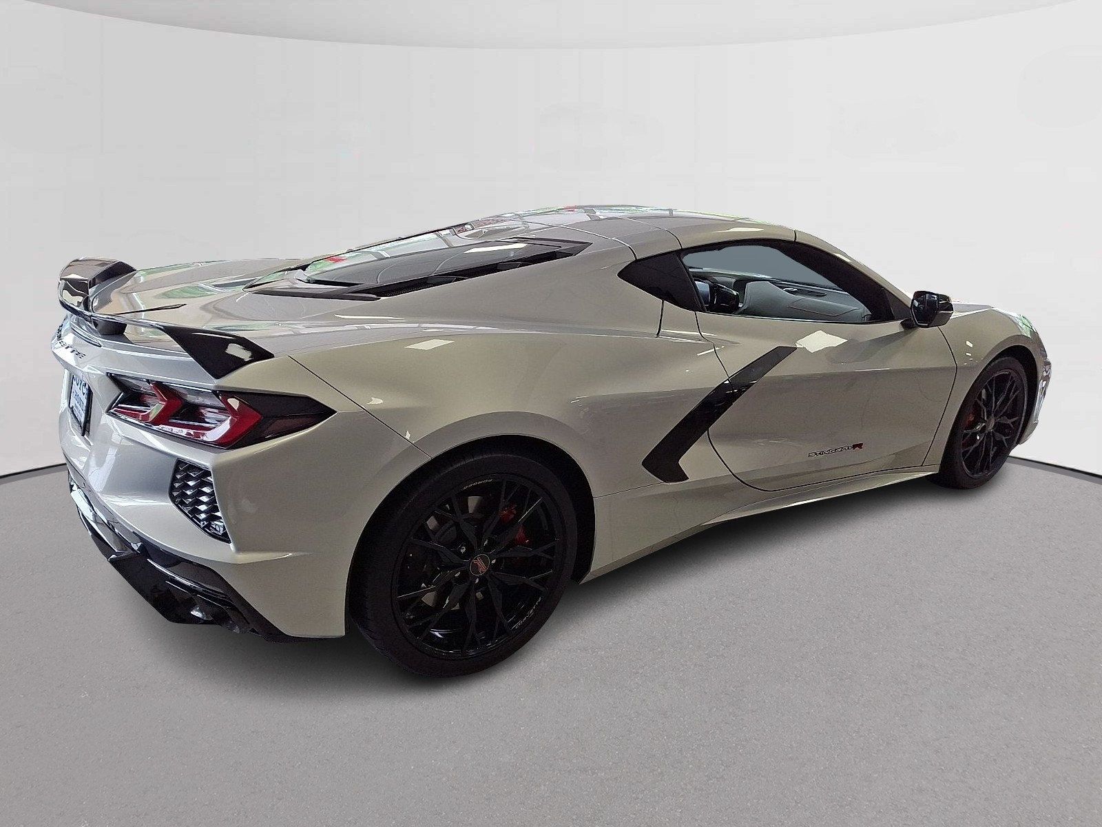 Used 2023 Chevrolet Corvette Stingray Premium Cpe w/ Z51 Performance Package RWD image 12
