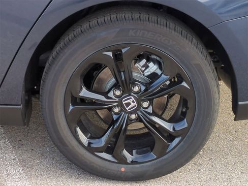 New 2025 Honda Accord SE image 18