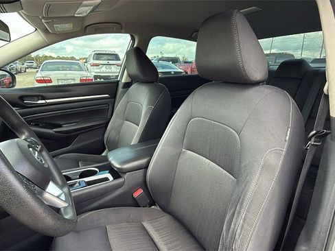 Used 2021 Nissan Altima 2.5 SV image 14